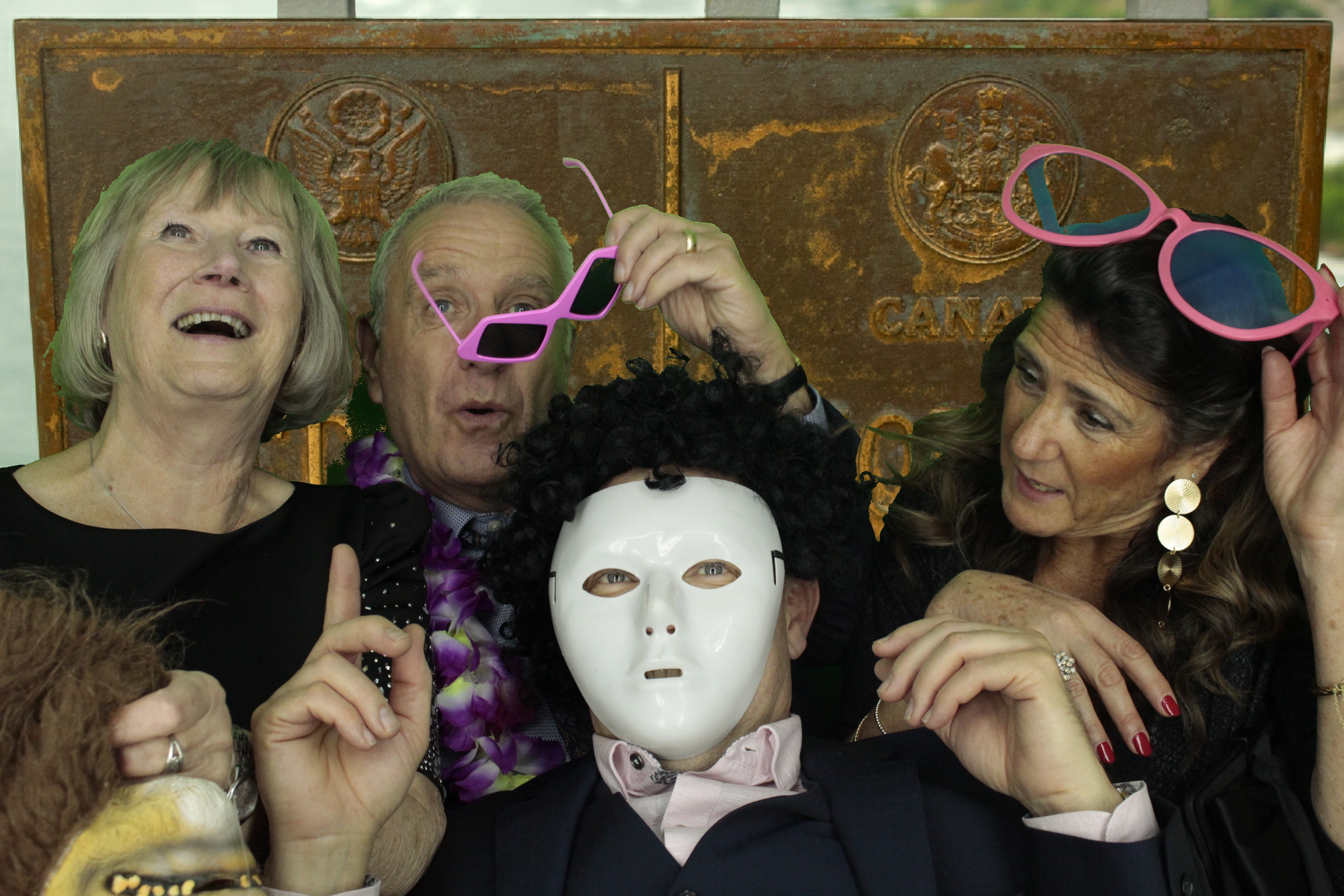 SHARON'S BIRTHDAY | View more photos from the event at gallery.myphotoboothexperience.co.uk/u/MyPhotoBoothExperienceLtd/SHARONS-BIRTHDAY
